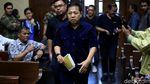 Tawa Setya Novanto di Sidang Kasus Suap Idrus Marham
