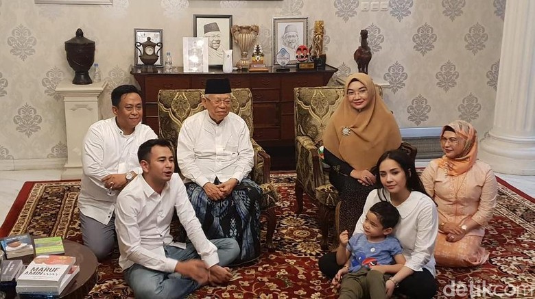 Silaturahmi ke Maruf Amin, Raffi Ahmad Nge-vlog tentang Keluarga Silaturahmi ke Maruf Amin, Raffi Ahmad Nge-vlog tentang Keluarga