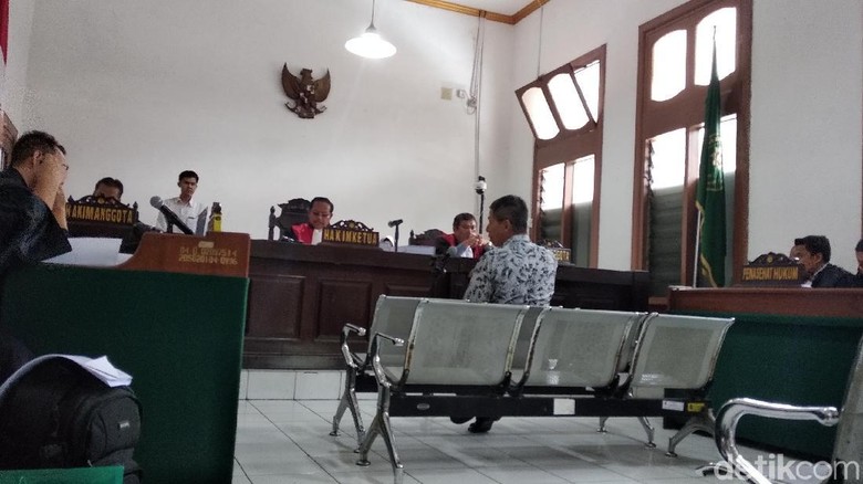 Setya Novanto Juga Ternyata Pernah Pelesiran ke Luar Lapas Sukamiskin Setya Novanto Juga Ternyata Pernah Pelesiran ke Luar Lapas Sukamiskin