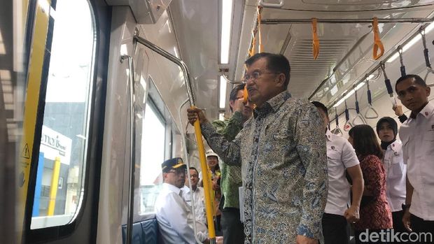 Ditemani Anies dan Menhub, JK Jajal MRT Jakarta dari HI ke Lebak Bulus