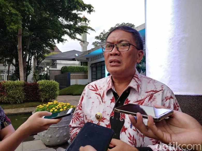 Pungli Taman, Kepsek SMPN 2 Bandung Terancam Diganti Pungli Taman, Kepsek SMPN 2 Bandung Terancam Diganti