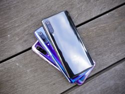 Melihat Xiaomi Mi 9 dan Edisi Battle Angel yang Transparan