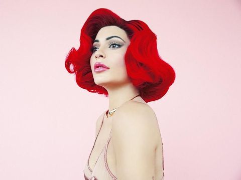 Kylie Jenner Bersumpah Tidak Pernah Operasi Plastik