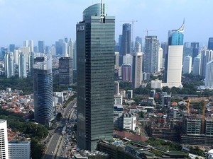 Dampak PSBB ke Ekonomi dan Pesan untuk Anies