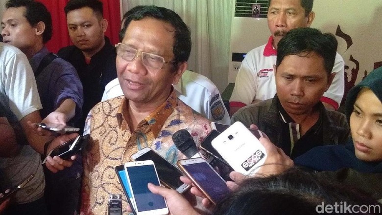 Mahfud MD Ajak Masyarakat Tak Golput di Pemilu, Ini Alasannya Mahfud MD Ajak Masyarakat Tak Golput di Pemilu, Ini Alasannya