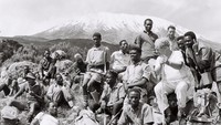 Gunung ini memiliki tinggi 5.885 mdpl atau puncak keempat dalam Seven Summits dunia. Ekspedisi ini digagas John Wilson, pendiri amal Sightsavers (Paul Latham/Sightsavers/BBC)