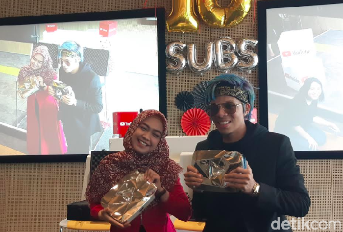 Ria Ricis dan Atta Halilintar. Foto: Virgina Maulita Putri/detikinet Ria Ricis dan Atta Halilintar. Foto: Virgina Maulita Putri/detikinet