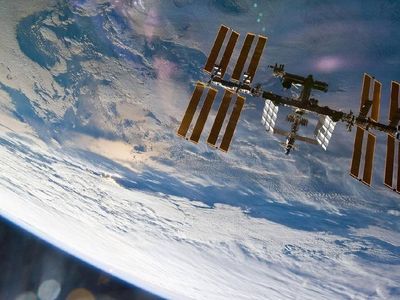 Rayakan Ultah ke-60, NASA Pamer Foto Antariksa Spektakuler