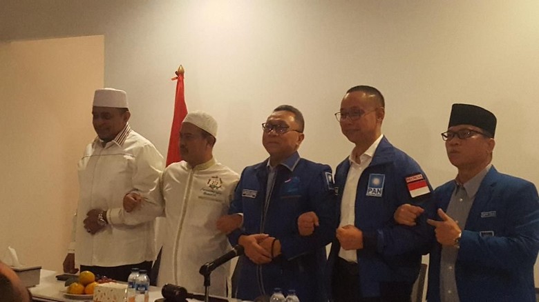Ingin Partai Basis Islam Besar, PA 212 Dukung PAN di Pemilu 2019 Ingin Partai Basis Islam Besar, PA 212 Dukung PAN di Pemilu 2019