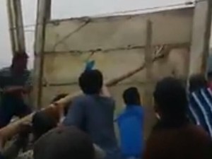 Tembok Jalan Tembus Pabrik Gula di Blitar Dirobohkan Warga, Kenapa?