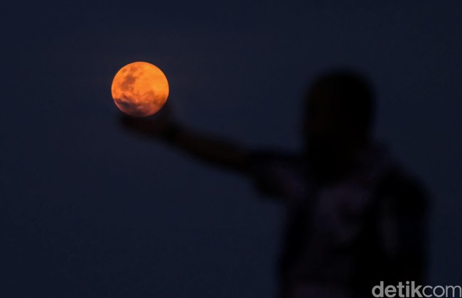 Ada Fenomena Supermoon Lagi Bulan September Ini?