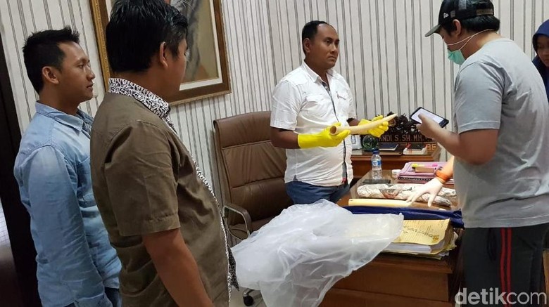 Hendak Jual Gading Gajah, Seorang Pria di Pati Dibekuk Polisi Hendak Jual Gading Gajah, Seorang Pria di Pati Dibekuk Polisi