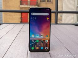 Melihat Xiaomi Mi 9 dan Edisi Battle Angel yang Transparan
