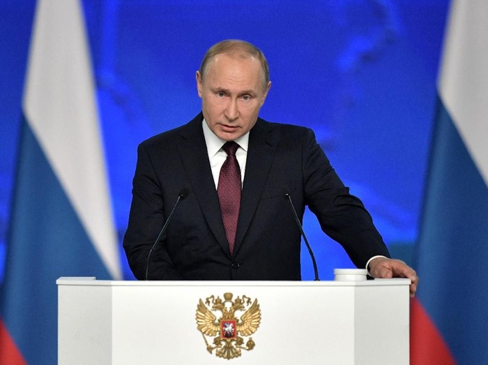 Russian President Vladimir Putin addresses the Federal Assembly, including the State Duma parliamentarians, members of the Federation Council, regional governors and other high-ranking officials, in Moscow, Russia February 20, 2019.  Sputnik/Alexei Nikolsky/Kremlin via REUTERS ATTENTION EDITORS - THIS IMAGE WAS PROVIDED BY A THIRD PARTY.