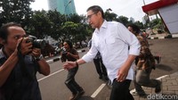 Anggota DPR RI Fraksi Partai Amanat Nasional (PAN), Sukiman tergesa-gesa meninggalkan Gedung KPK, Jakarta, Selasa (20/2/2019) usai diperiksa KPK.