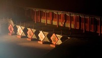 Penyelenggara Festival Lampion tahun ini menggunakan lampu LED daripada lentera kertas dan lilin. Acara ini telah menjadi obrolan utama media sosial di Beijing (Xiong Yong/CNN Travel)