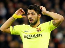 Tak bikin gol di kandang Lyon, Luis Suarez melanjutkan puasa golnya di laga tandang Liga Champions. Striker asal Uruguay itu sudah tak mencetak gol dalam 16 laga tandangnya di Liga Champions. Foto: Jean-Paul Pelissier/REUTERS