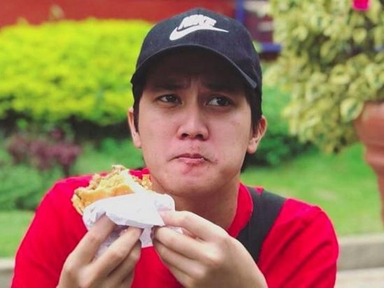 Ranza Ferdian dan 3 Sosoknya yang Meninggal karena Kelenjar Getah Bening/Foto: Ranza Ferdian (Instagram) Ranza Ferdian dan 3 Sosoknya yang Meninggal karena Kelenjar Getah Bening/Foto: Ranza Ferdian (Instagram)