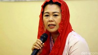 Putri Presiden RI ke-4 Abdurrahman Wahid (Gus Dur) Yenny Wahid hadir dalam Diskusi Rabu Hijrah di Hotel Max One, Rawamangun, Jakarta, Rabu (20/2/2019).