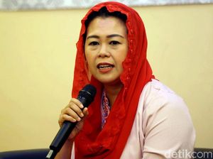 Yenny Tegaskan Kodrat Perempuan Hanya 4: Haid, Hamil, Melahirkan, Menyusui