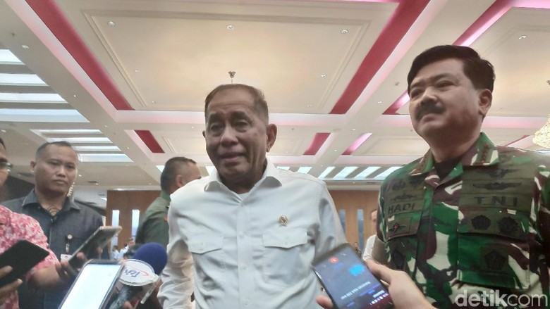 Menhan: Purnawirawan Silakan Berpolitik, tapi Ingat Sumpah Prajurit Menhan: Purnawirawan Silakan Berpolitik, tapi Ingat Sumpah Prajurit