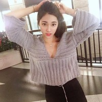 Seorang dosen di Taiwan, Cheng Jhiawen dipuji sebagai dosen tercantik setelah foto-fotonya di kelas menjadi viral di media sosial. Foto: Instagram @jhiawen.cheng