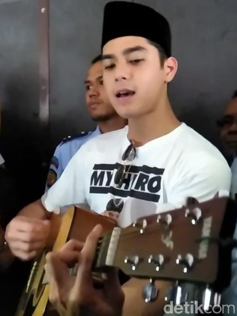 Ditanya Soal Pandangan Politik, Al Ghazali Ngaku Netral Ditanya Soal Pandangan Politik, Al Ghazali Ngaku Netral