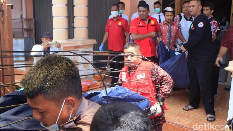 Suami Istri di Boyolali Ditemukan Tewas Tak Wajar di Rumahnya Suami Istri di Boyolali Ditemukan Tewas Tak Wajar di Rumahnya