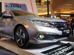Tidak Hanya Mobilio, Honda Juga Permak Civic