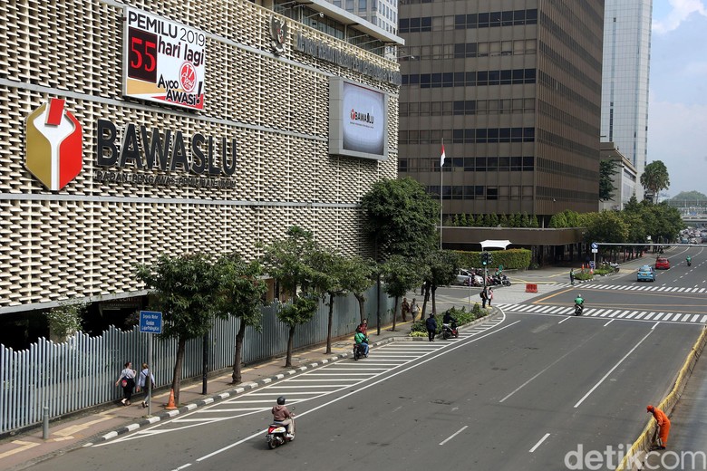 51 Lembaga Pemantau Pemilu Dapat Akreditasi dari Bawaslu 51 Lembaga Pemantau Pemilu Dapat Akreditasi dari Bawaslu