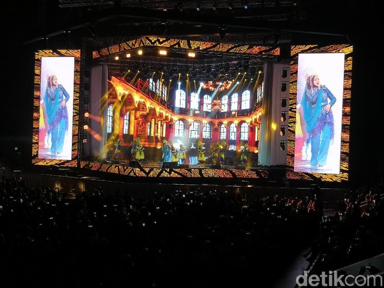 Foto: Konser Siti Nurhaliza (Dyah P Saraswati/detikHOT) Foto: Konser Siti Nurhaliza (Dyah P Saraswati/detikHOT)