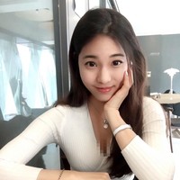 Di luar kelas, Cheng adalah pemain piano berbakat. Hal itu kerap ditampilkannya dalam berbagai postingan di Instagram. Foto: Instagram @jhiawen.cheng