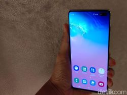 Unboxing Samsung Galaxy S10+