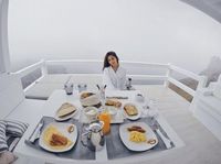 Glamour! Mengintip Pose Mewah 5 Seleb Saat Sarapan