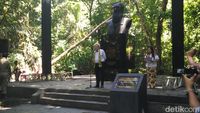 Paul Smith mengenang jasa Alfred Wallace (Wahyu/detikTravel)