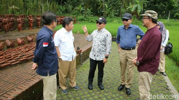 Menteri ESDM Kunjungi Taman Terakota & Nikmati Kopi Osing di Banyuwangi