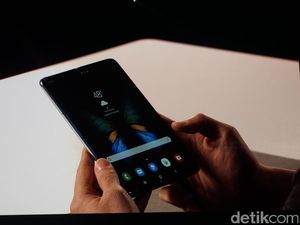 Peluncuran Global Samsung Galaxy Fold Ditunda