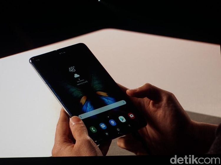 Ini Dia Galaxy Fold, Ponsel Layar Lipat Seharga Rp 27 Juta