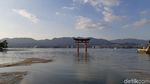Foto: Keindahan Kuil Terapung Kebanggaan Jepang