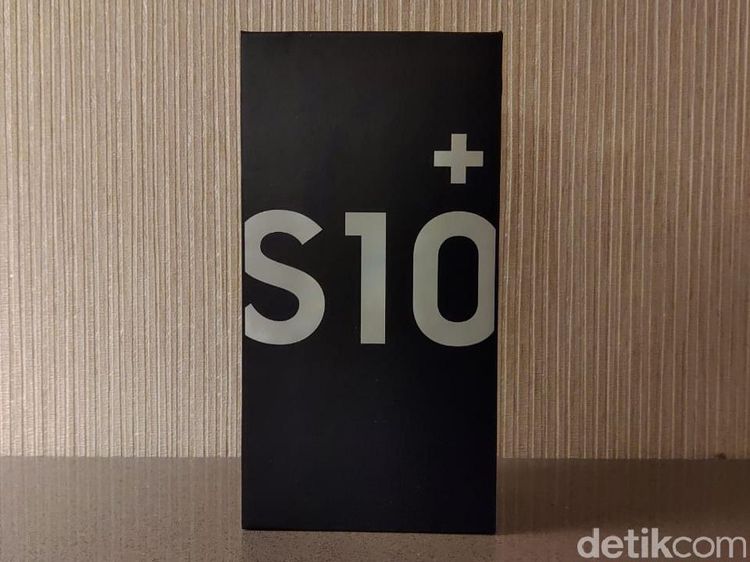 Unboxing Samsung Galaxy S10+