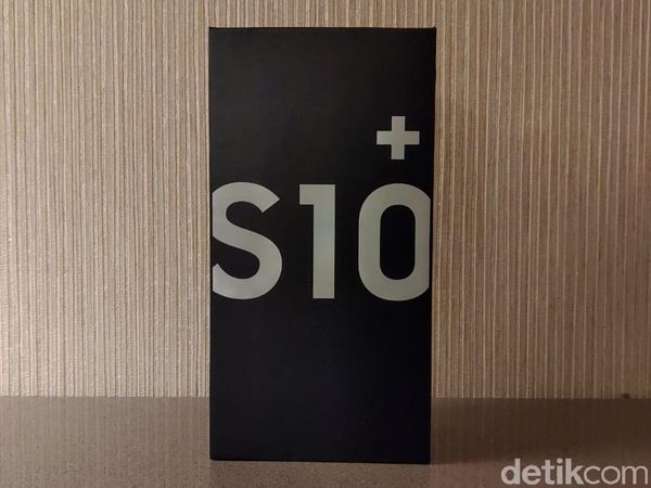Unboxing Samsung Galaxy S10+