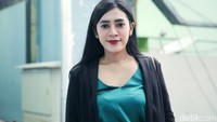 Vernita Syabilla saat ditemui di kawasan Trans TV, Kapten Tendean, Jakarta Selatan pada Rabu (20/2). Foto: Ismail/detikFoto