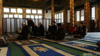Satu Asar di Masjid Berusia 800 Tahun di Beijing