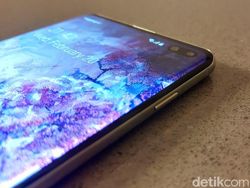 Unboxing Samsung Galaxy S10+