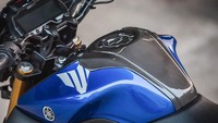 Dikatakan bahwa pemiliknya memang tidak banyak melakukan ubahan pada MT-15. Sisanya masih mempertahankan bentuk asli dari pabrikan berlambang garpu tala ini. Foto: Dok. MotoSaigon