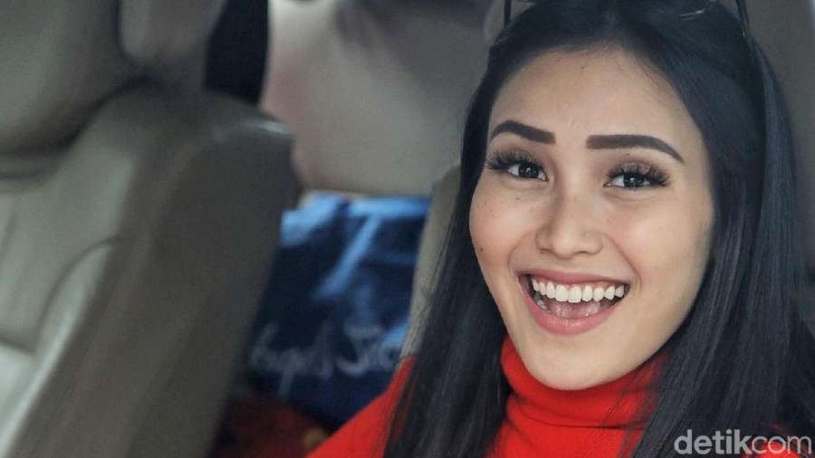 Ayu Ting Ting Dukung Bilqis Jadi Vlogger