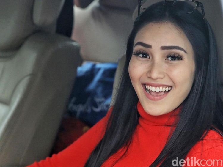 Ayu Ting Ting Dukung Bilqis Jadi Vlogger