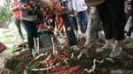 Doa Krisna di Pemakaman Nana Krip