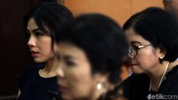 Sidang vonis Richard pun kembali ditunda setelah sebelumnya sidang itu juga tertunda karena Ketua majelisnya yang sakit.