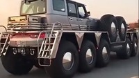 Dhabiyan memiliki panjang 10,8 meter, tinggi 3,2 meter, dan lebar 2,5 meter. Berat mobil ini mencapai 24 ton dan ditenagai mesin diesel 6 silinder 15,2 liter dengan water-cooled. Mesin ini mampu menghasilkan 600 hp. Foto: Istimewa
